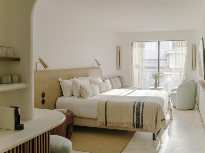 Belle Hotel